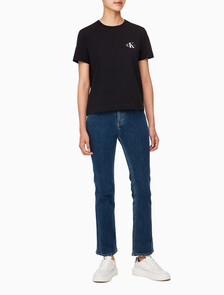 Buy 여성 스몰 모노그램 모던 스트레이트핏 반팔 티셔츠 in color CK BLACK