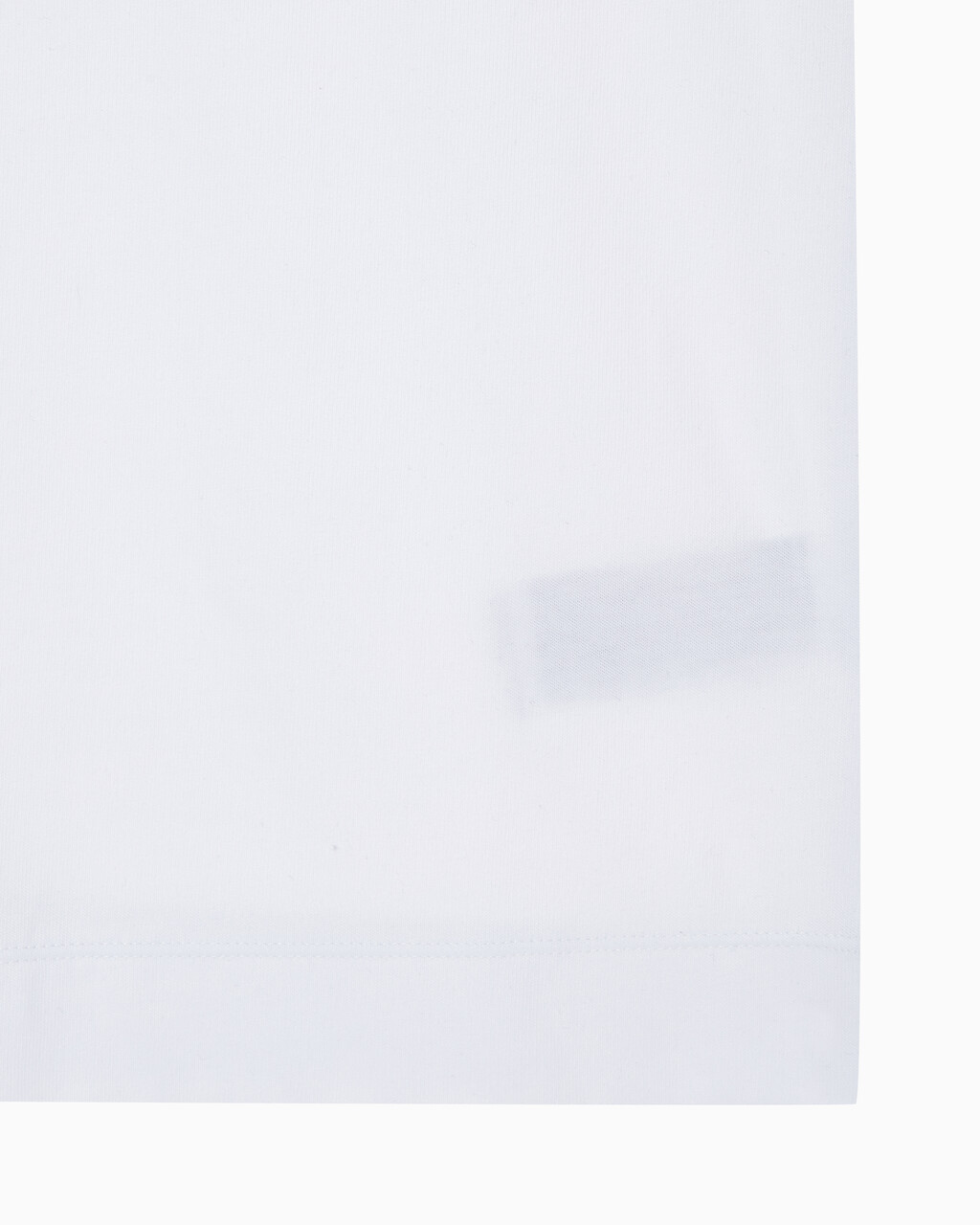 Buy 여성 릴렉스 핏 볼드 로고 반팔 티셔츠 in color BRIGHT WHITE