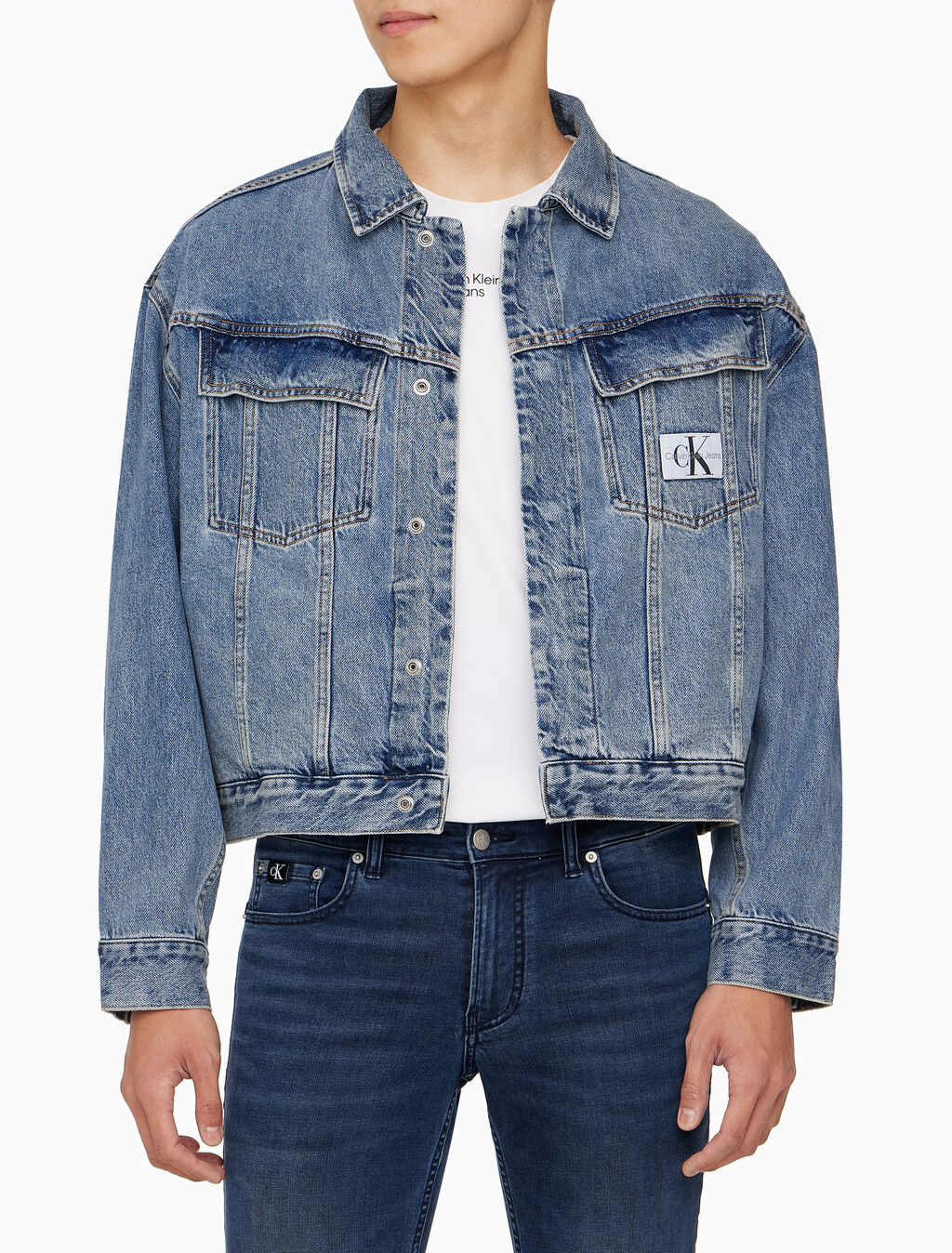 Buy 남성 박시 데님 자켓 in color MID BLUE BACK EMBRO