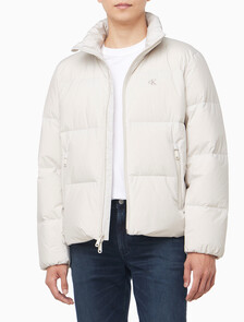 Buy 남성 릴랙스드 숏 다운 푸퍼 in color CHALK