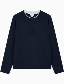 Buy 남성 엠보스드 로고 크루넥 스웨터 in color DARK SAPPHIRE