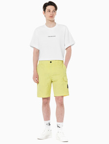 Buy 남성 나일론 라이트웨이트 카고 쇼츠 in color YELLOW SAND