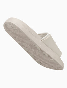 Buy 여성 노리치 슬리퍼 in color ANCIENT WHITE/EGGSHELL