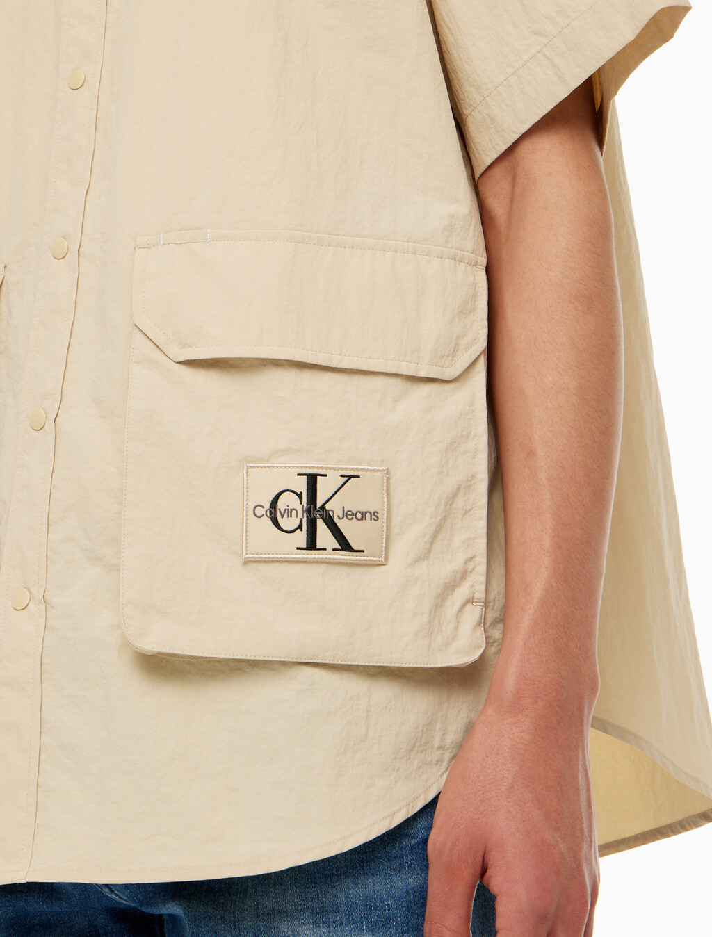 Buy 남성 유틸리티 오버핏 반팔 셔츠 in color CLASSIC BEIGE