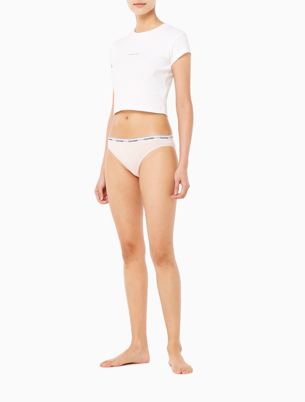 Buy 여성 모던로고 로우라이즈 비키니 in color NYMPHS THIGH