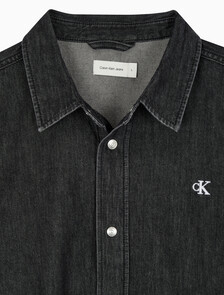 Buy 남성 릴렉스핏 데님 셔츠 in color WASHED BLACK LOGO LACE