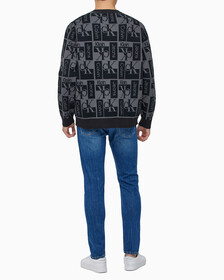 Buy 남성 릴렉스 핏 AOP 로고 스웨터 in color CK BLACK