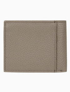 Buy 남성 CK 레더 코인포켓 빌폴드 in color TAUPE