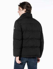 Buy 남성 레귤러핏 스탠드 카라 숏 다운 푸퍼 재킷 in color CK BLACK