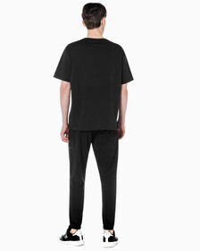 Buy 남성 레귤러 핏 에센셜 하이 스트레치 기능성 우븐 팬츠 in color BLACK