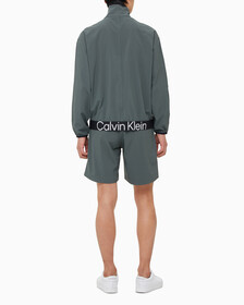 Buy 남성 리플렉티브 로고 레귤러 핏 윈드 재킷 in color URBAN CHIC