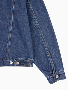 Buy 남성 90's 다크블루 데님 트러커 자켓 in color DARK BLUE