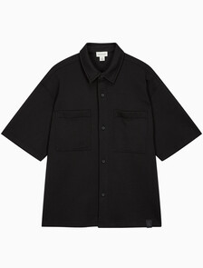 Buy 남성 릴렉스핏 텍스처 피케 반팔 오버 셔츠 in color BLACK
