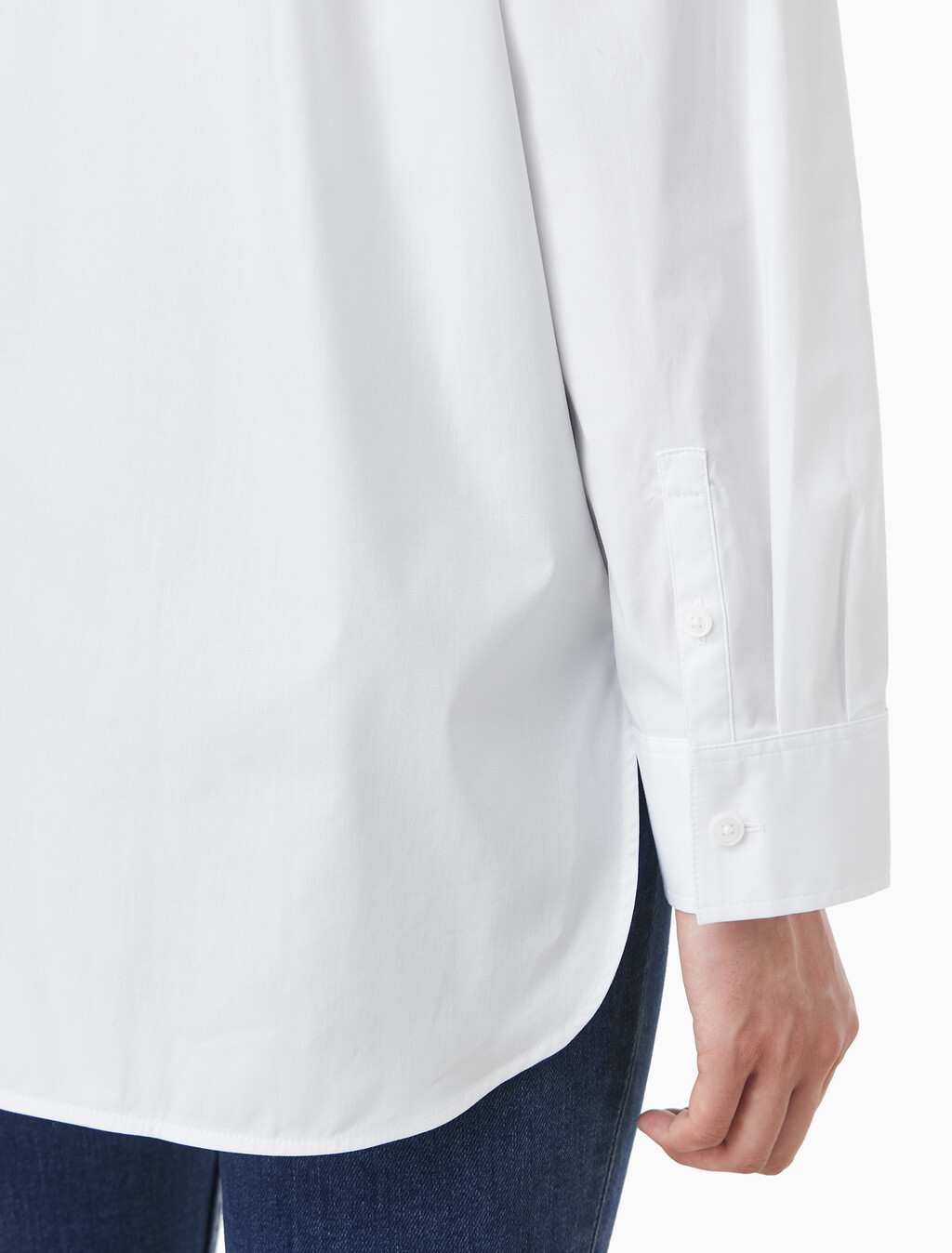 Buy 여성 포플린 릴렉스드 핏 셔츠 in color BRILLIANT WHITE