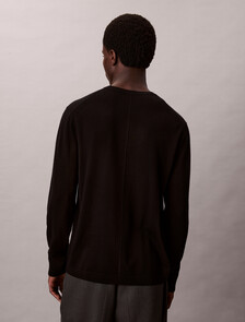 Buy 남성 메리노 울 크루넥 스웨터 in color BLACK