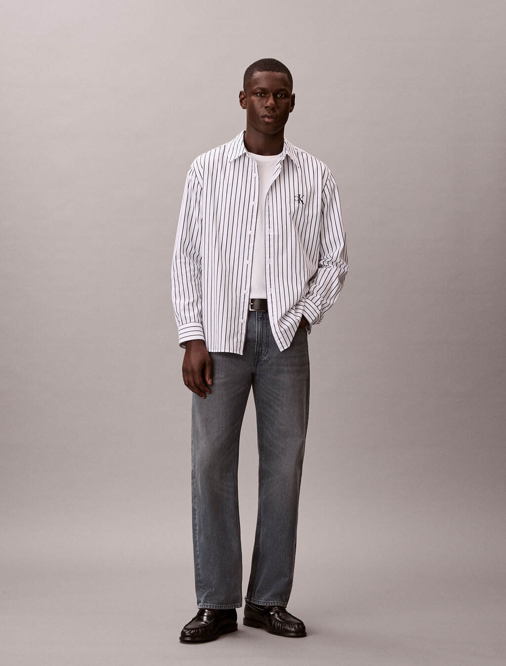 Buy 남성 스트라이프 워시드 팝플린 릴렉스 셔츠 in color BRILLIANT WHITE