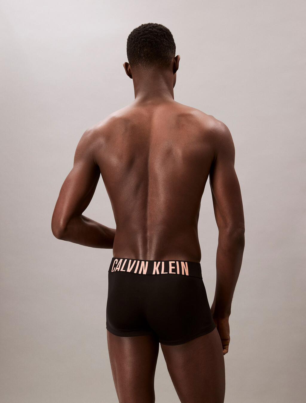 Buy 남성 인텐스 파워 마이크로파이버 스트레치 로우 라이즈 트렁크 3PK in color BLACK BODIES/PAPAYA PUNCH/WHITE/MOONLIGHT JADE LOGOS