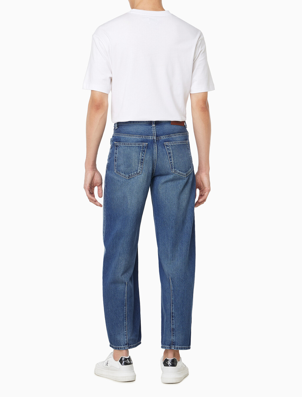 Buy 남성 배럴핏 럭키 스타 데님 in color Mid blue