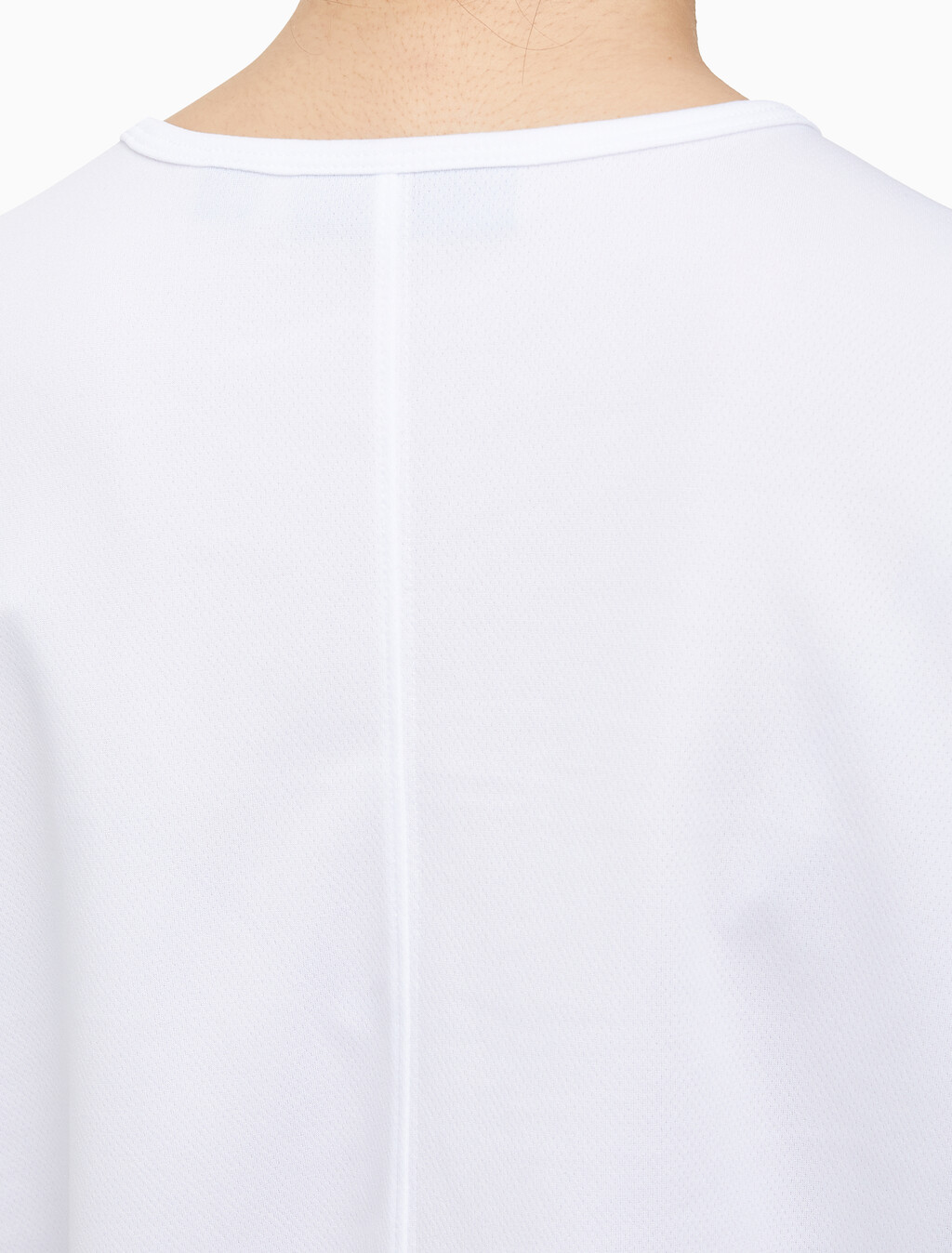 Buy 여성 박시 핏 에센셜 기능성 반팔 티셔츠 in color BRIGHT WHITE