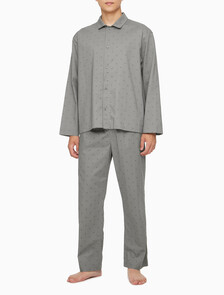 Buy 남성 코튼 포플린 롱슬리브 탑 in color DARK KHAKI