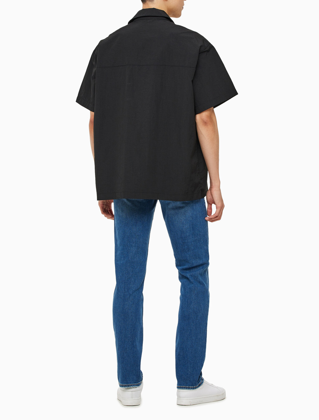 Buy 남성 릴렉스핏 반팔 셔츠 in color CK BLACK