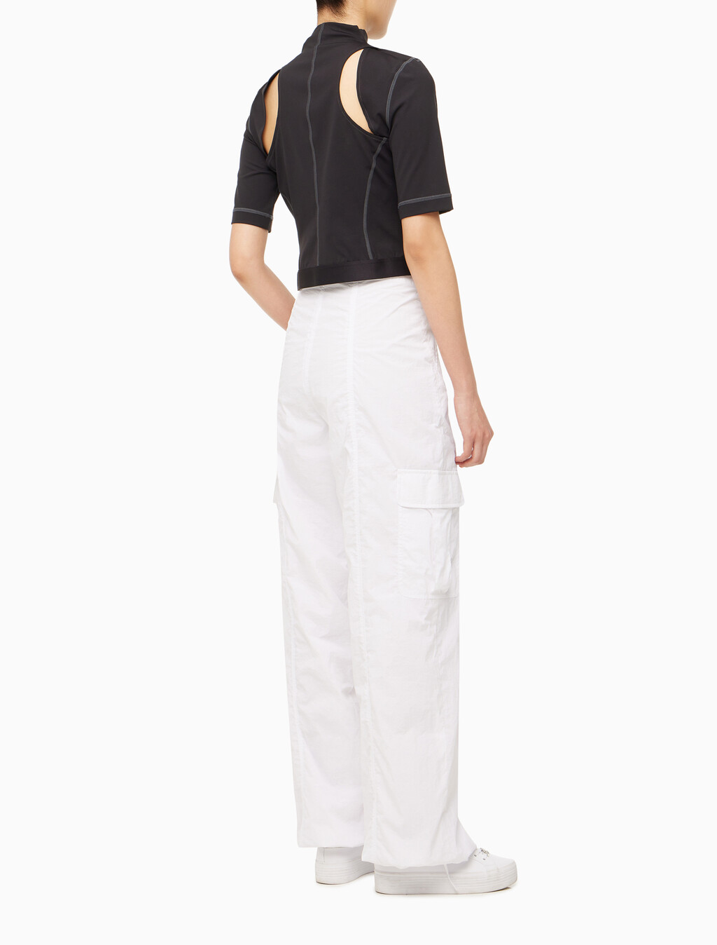 Buy 여성 소프트터치 화이트 카고 팬츠 in color BRIGHT WHITE