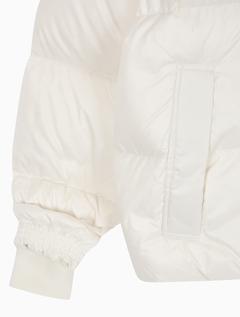 Buy 남녀공용 스탠드 카라 글로시 다운 푸퍼 자켓 in color WHITE