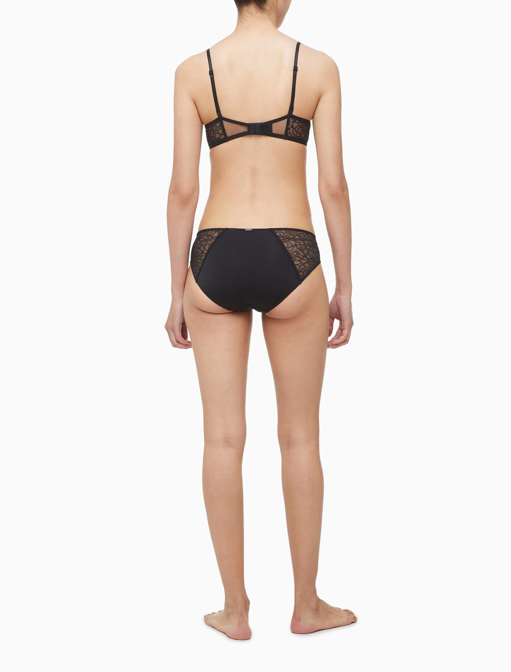 Buy 여성 CK 블랙 그래픽 레이스 AF 푸쉬업 브라 in color BLACK