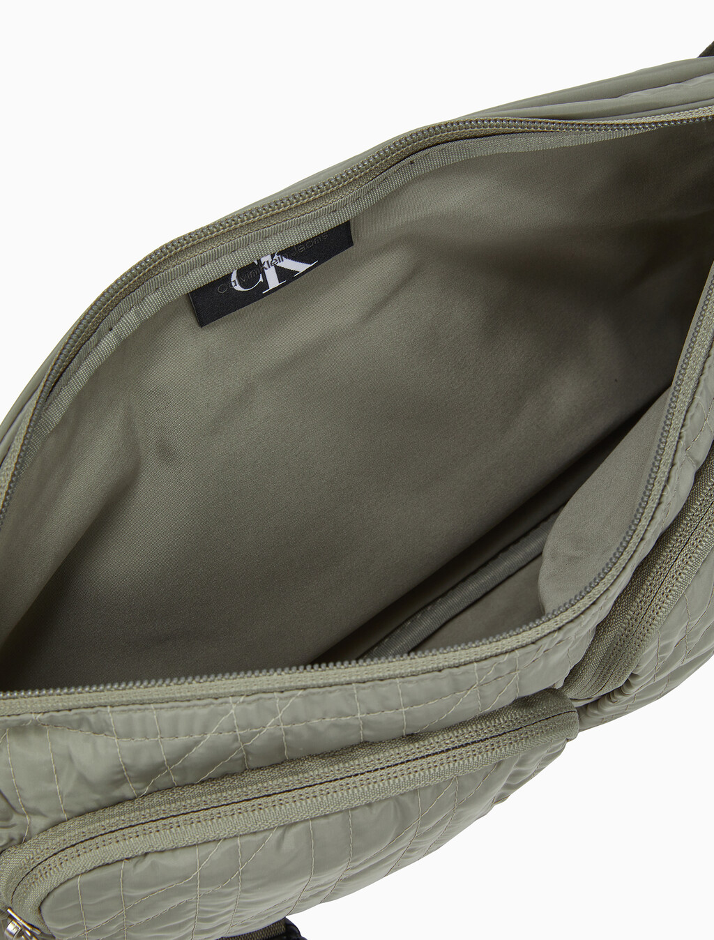 Buy 남성 CKJ 퀼티드 메신저 슬링백 in color KHAKI
