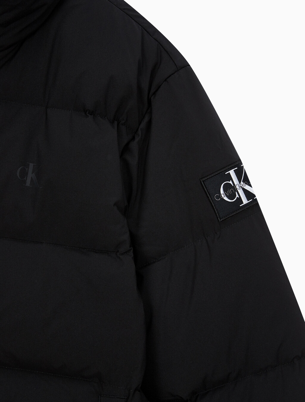 Buy 남성 레귤러핏 스탠드 카라 숏 다운 푸퍼 재킷 in color CK BLACK