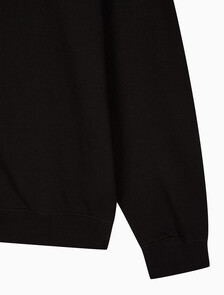 Buy 남성 프렌치테리 뱃지 크루넥 스웻셔츠 in color BLACK