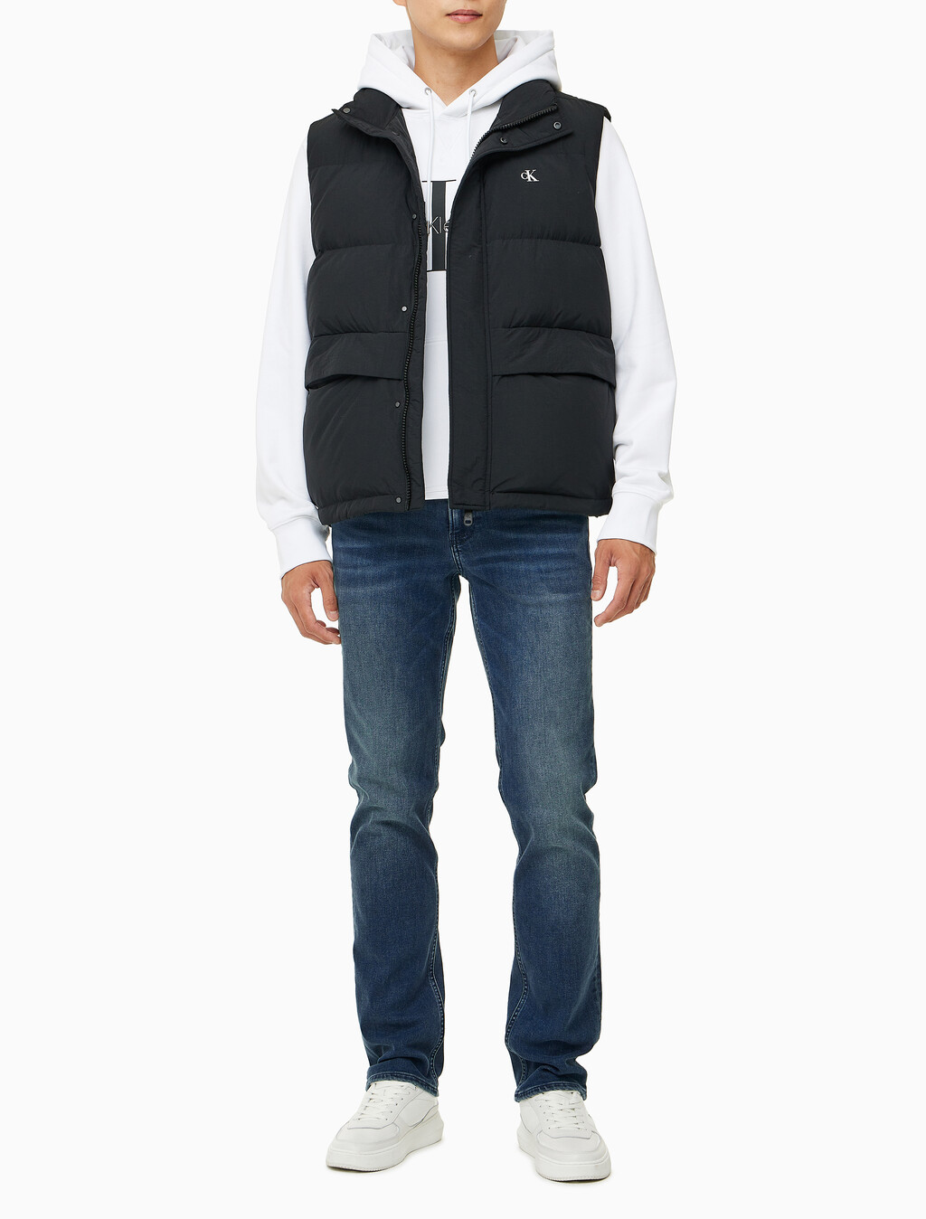 Buy 남성 베이직 에센셜 다운 베스트 in color CK BLACK