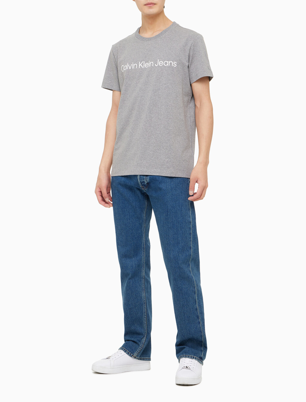 Buy 남성 레귤러핏 인스티튜셔널 로고 스트레치 반팔 티셔츠  in color MID GREY HEATHER