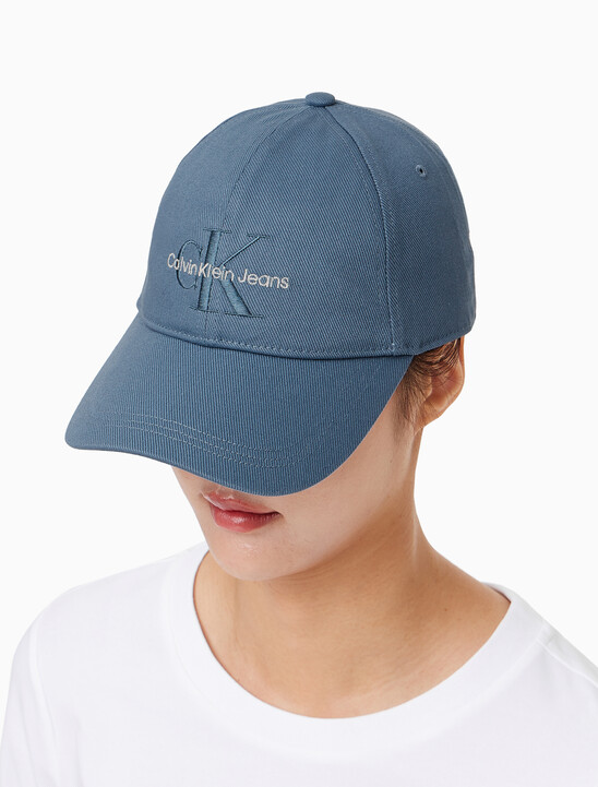 남녀공용 CKJ 모노그램 엠브로이더리 볼캡