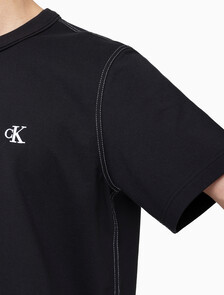 Buy 남성 레귤러핏 테리코튼 그래픽 반팔 스웨트셔츠 in color CK BLACK