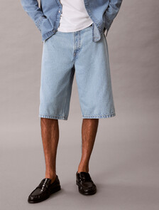 Buy 데님 라이트 블루 롱 쇼츠 in color Deep Blue