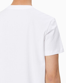 Buy 남성 레귤러핏 모노그램 앰브로이더리 로고 반팔 티셔츠 in color BRIGHT WHITE