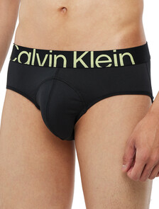 Buy 남성 퓨쳐쉬프트 마이크로 힙브리프 in color BLACK