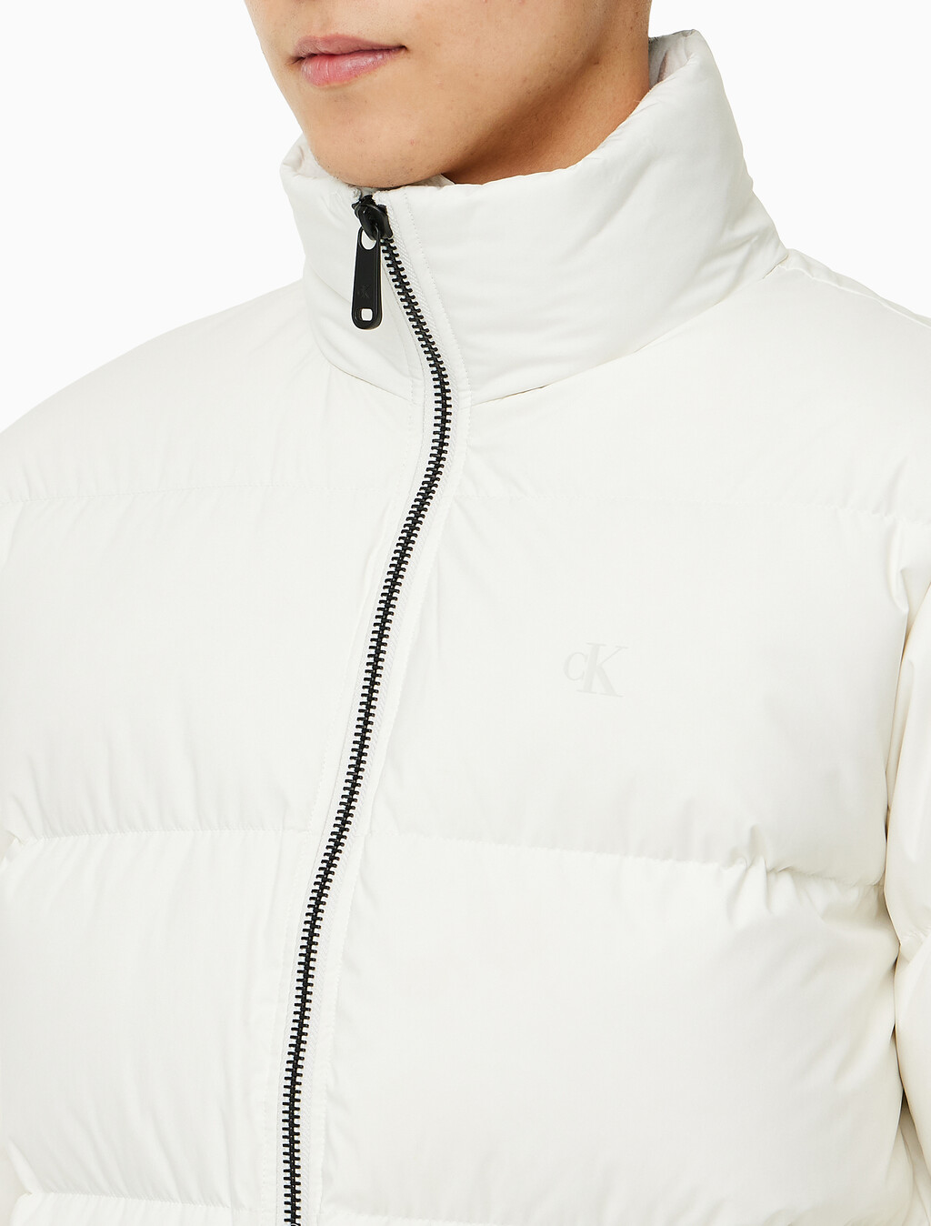 Buy 남성 베이직 에센셜 다운 푸퍼 자켓  in color WHITE