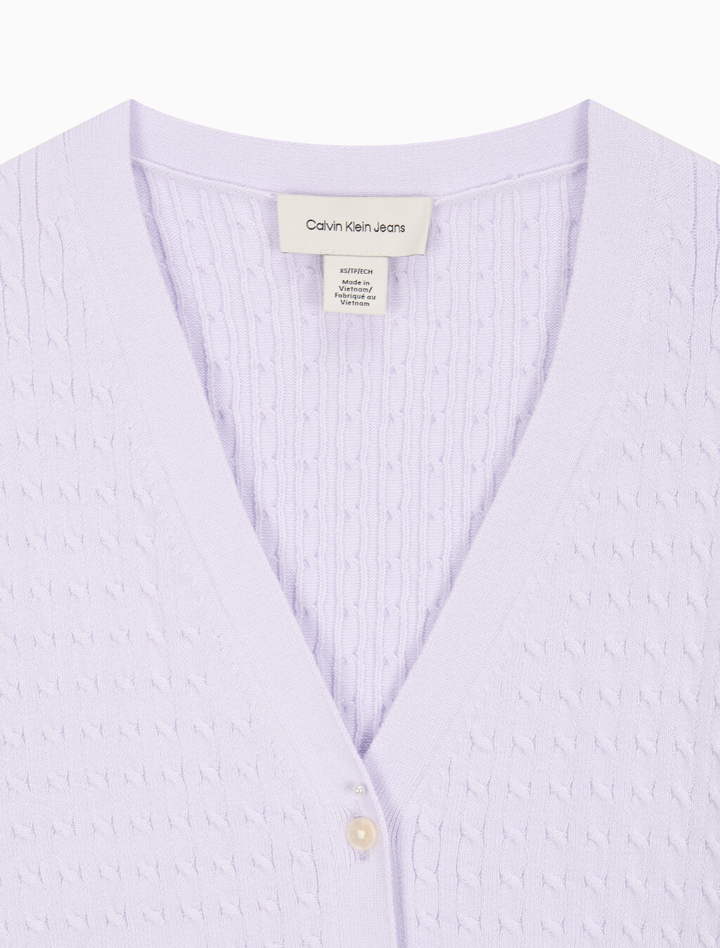 Buy 여성 우븐라벨 케이블 가디건 in color Light Pink