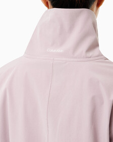 Buy 여성 리플렉티브 로고 레귤러 핏 윈드브레이커 in color GRAY ROSE