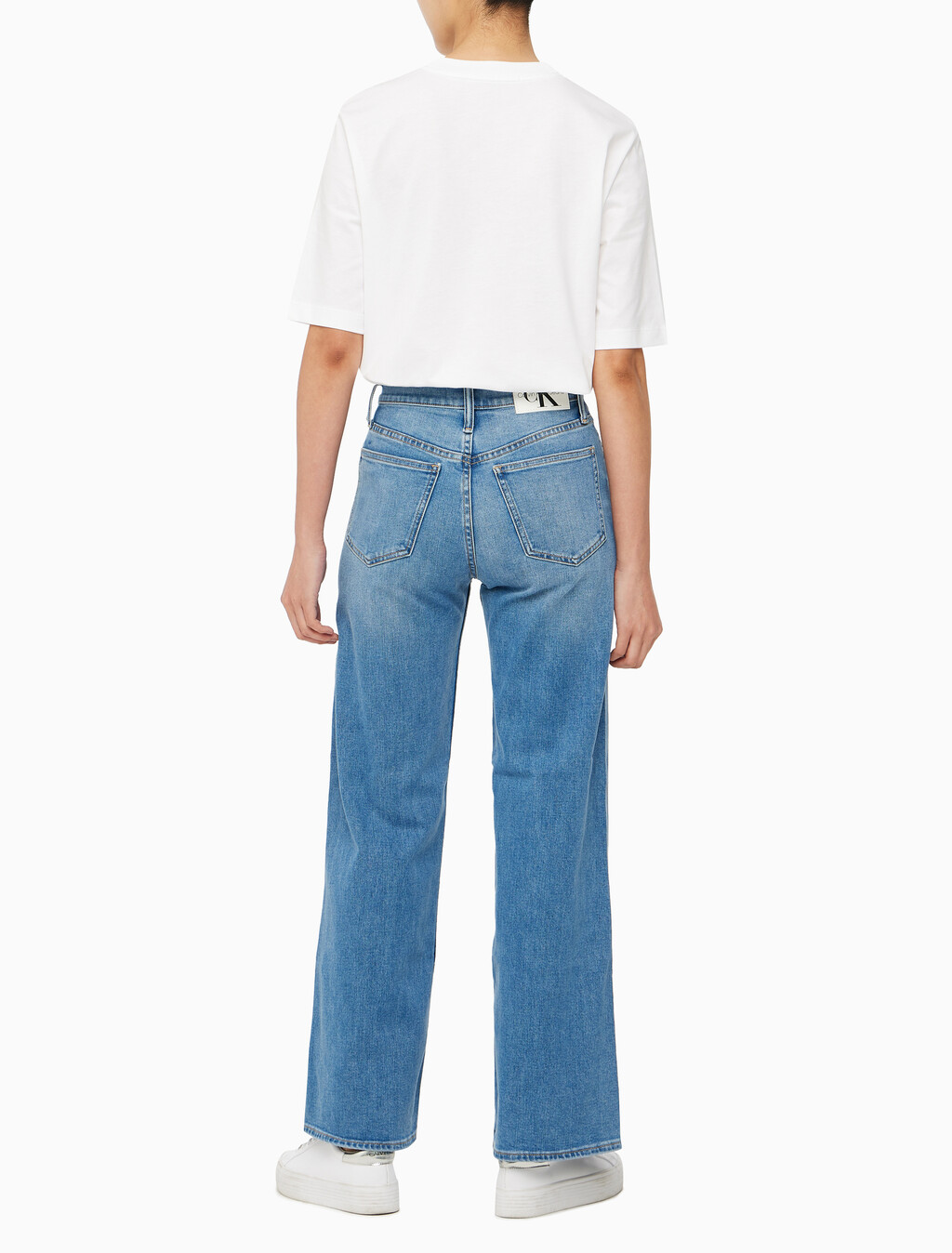 Buy 여성 하이라이즈 와이드핏 미드블루 37.5 기능성 데님 in color MID BLUE BACK EMBRO