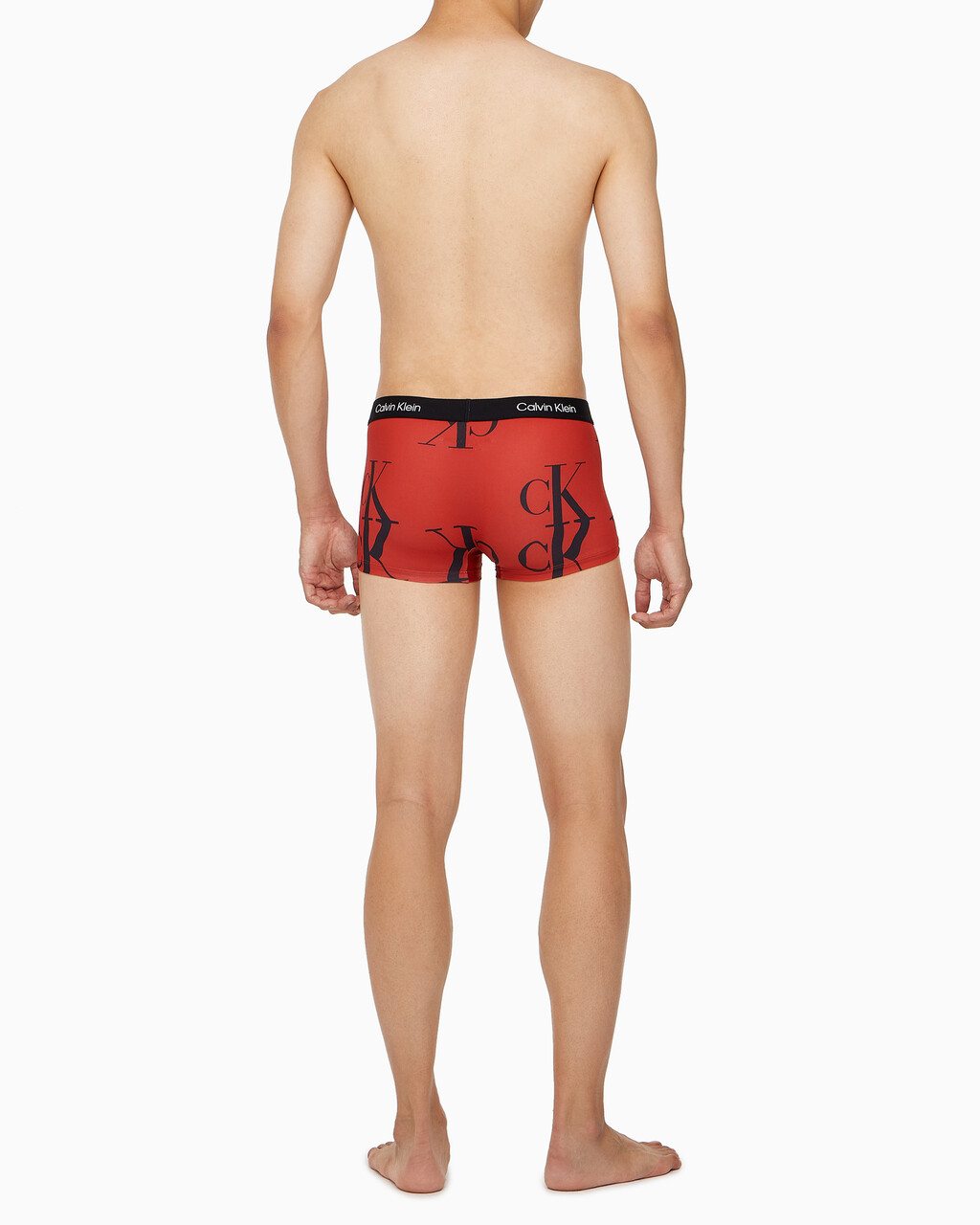 Buy 남성 1996 마이크로 로우라이즈 트렁크 in color RED/BLACK PATTERN
