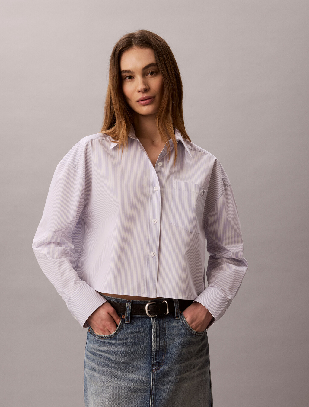 Buy 여성 팝플린 크롭 셔츠 in color Navy