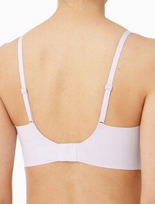 Buy 여성 인비져블 테일러드 NSE AF 트라이앵글 브라 in color LIGHT PURPLE