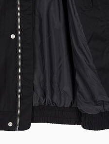 Buy 남성 리트렉터블 후드 필드 자켓 in color CK BLACK