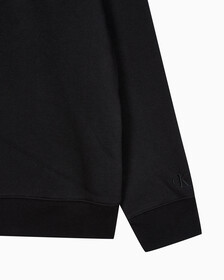 Buy 남성 레귤러핏 인스티튜셔널 로고 기모 스웨트셔츠 in color CK BLACK