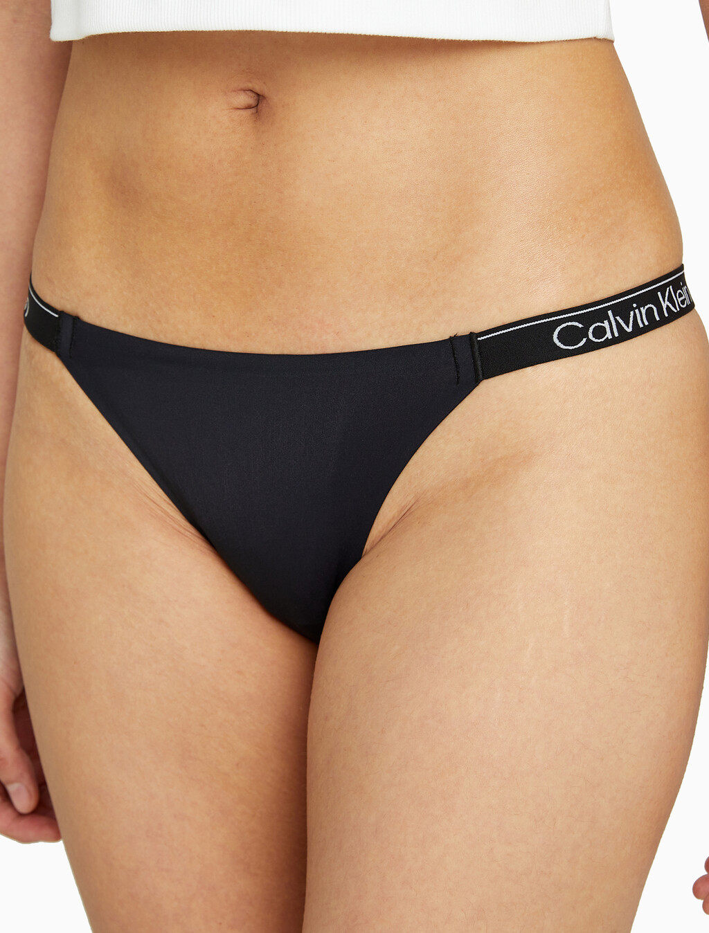 Buy 여성 모던 스포츠 에센셜 AF 스트링 비키니 in color BLACK