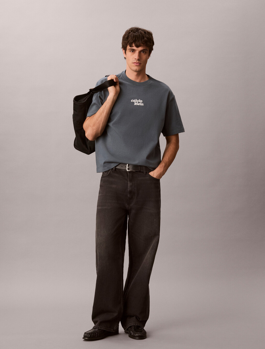 Buy 헤비 오픈엔드 저지 그래픽 티 in color Dark Blue