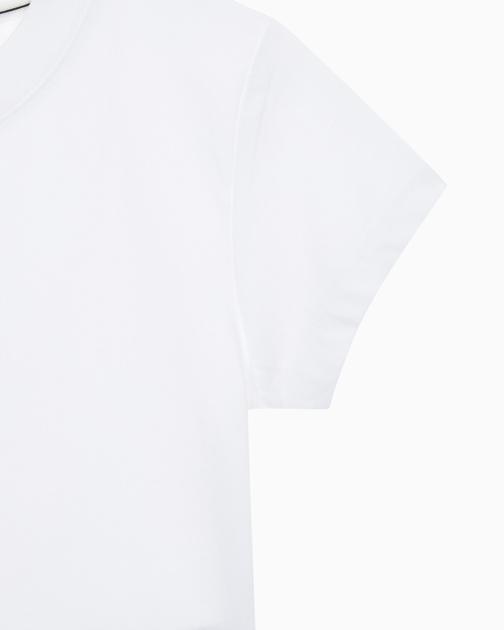 Buy 여성 그래픽 베이비핏 크롭 반팔 티셔츠 in color BRIGHT WHITE